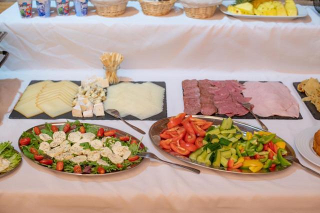 Mikulov Inn - Apartments Slunce Ngoại thất bức ảnh