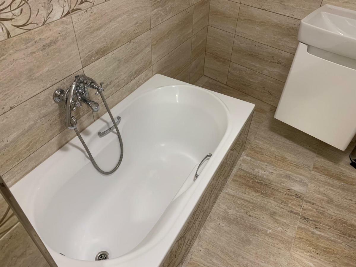 Mikulov Inn - Apartments Slunce Ngoại thất bức ảnh