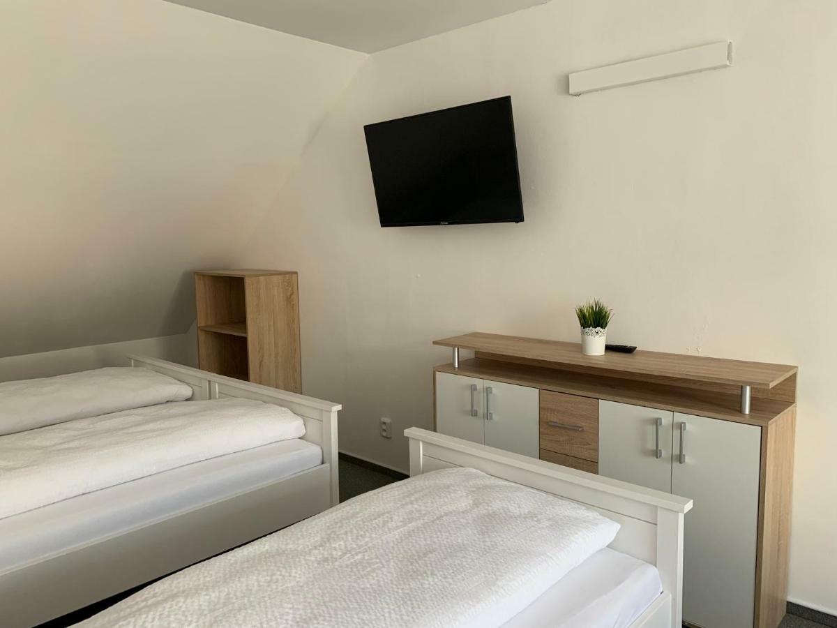 Mikulov Inn - Apartments Slunce Ngoại thất bức ảnh