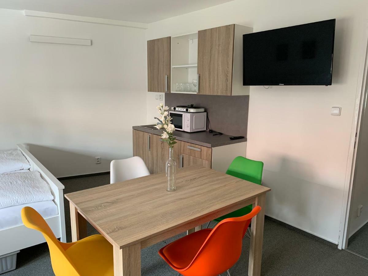 Mikulov Inn - Apartments Slunce Ngoại thất bức ảnh