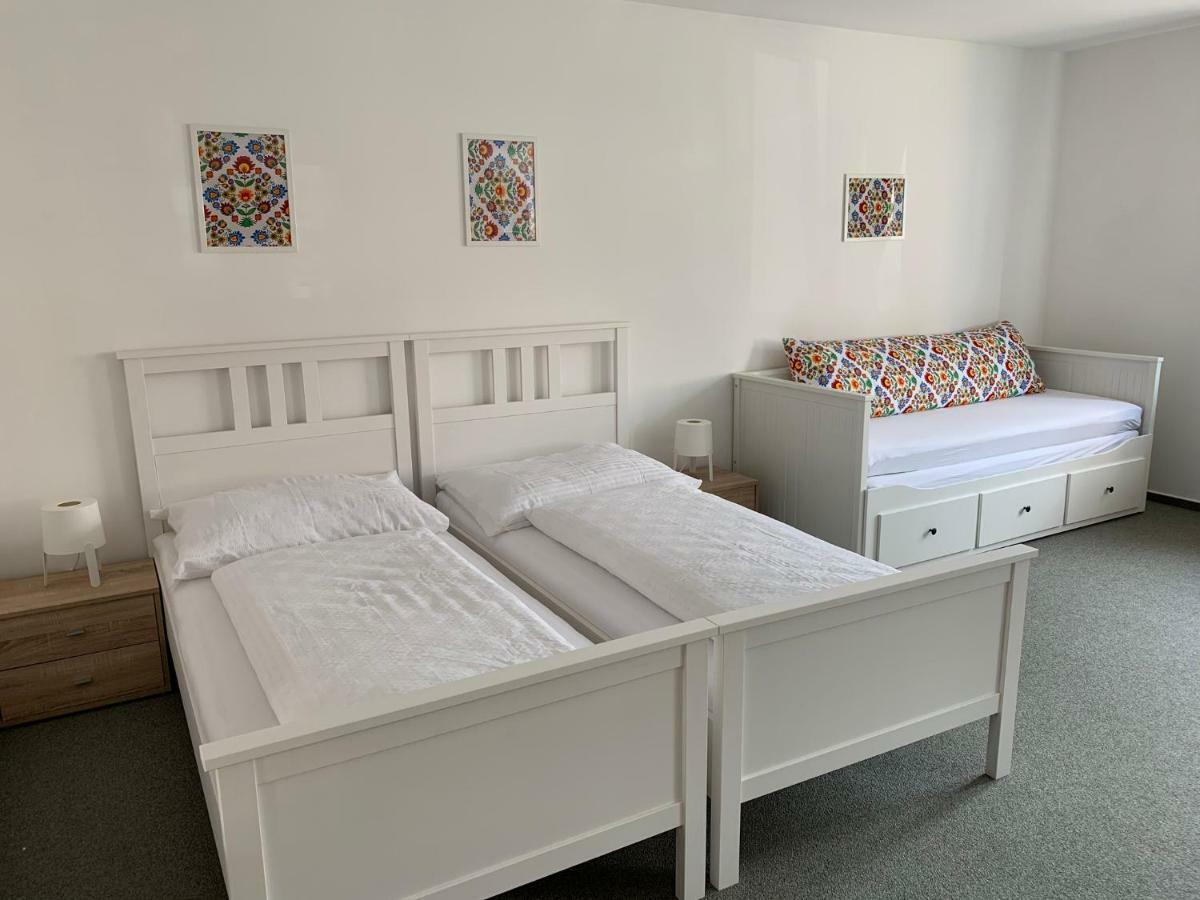 Mikulov Inn - Apartments Slunce Ngoại thất bức ảnh