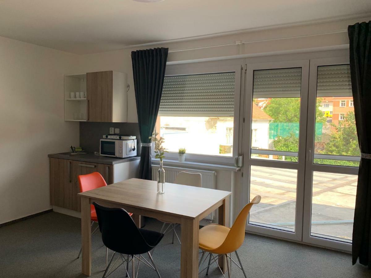 Mikulov Inn - Apartments Slunce Ngoại thất bức ảnh